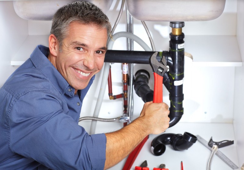 What To Do Before Calling An Emergency Plumber in Mclean